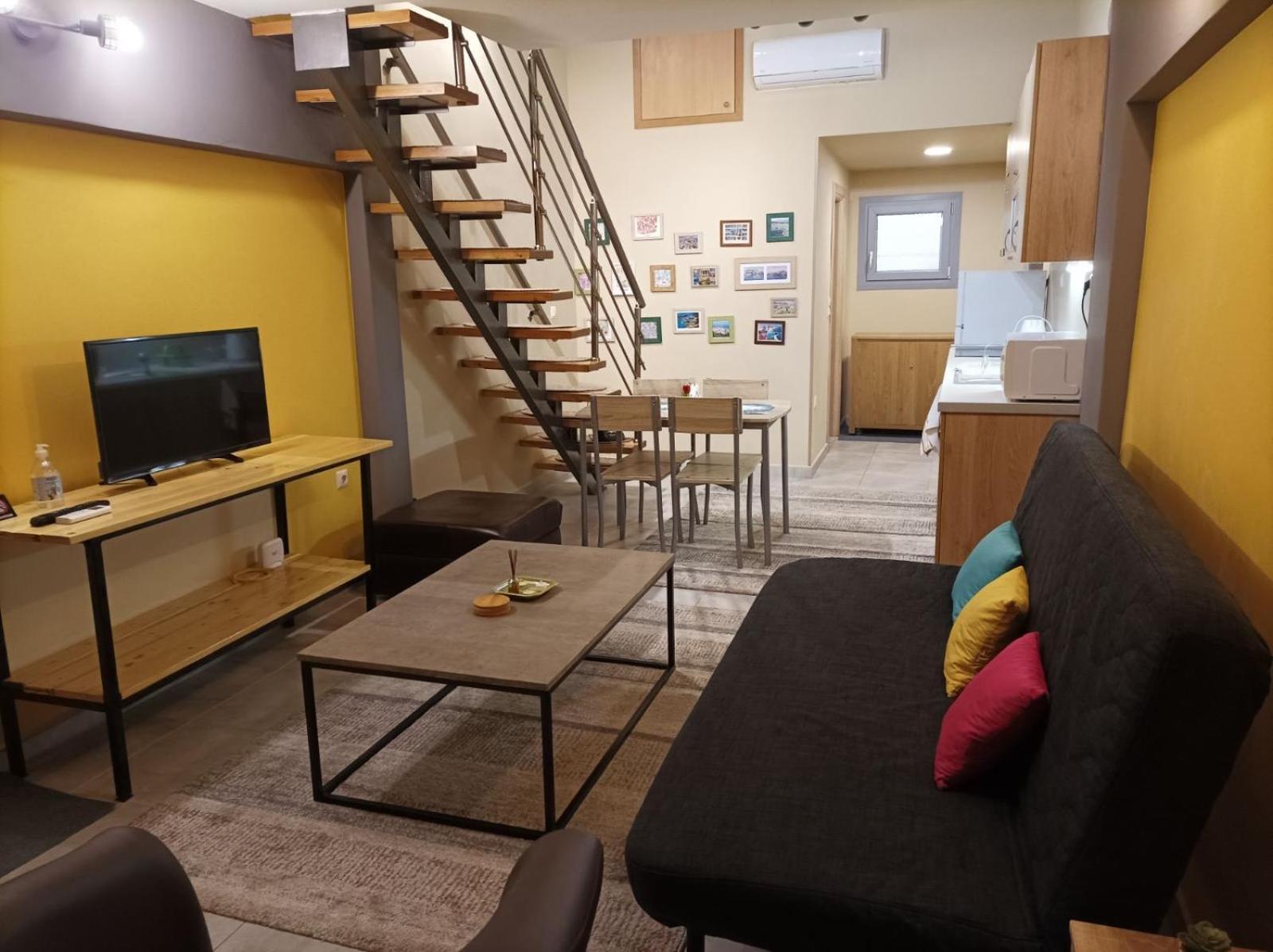 The Urbanite Apartment Kavála ภายนอก รูปภาพ